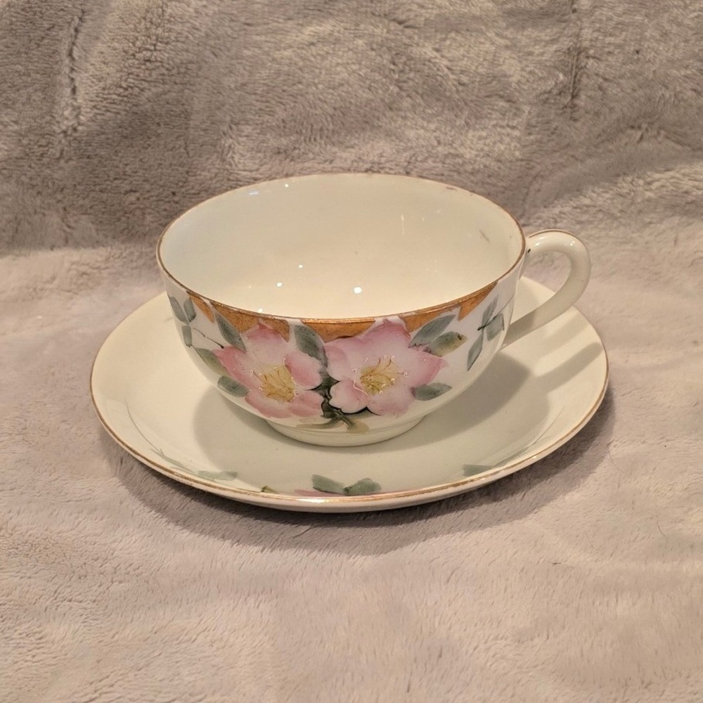 Vintage‎ Noritake Azalea Floral Bone China Teacup and Saucer Set Gold Trim Japan